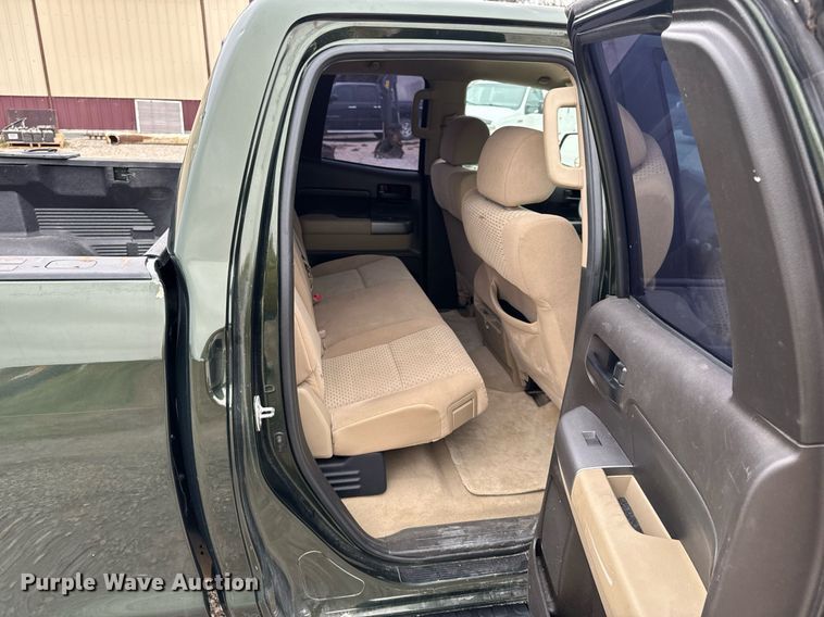 image for item NM9062 2010 Toyota Tundra  Double Cab pickup truck