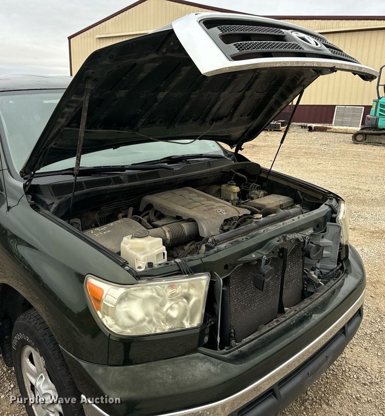 image for item NM9062 2010 Toyota Tundra  Double Cab pickup truck