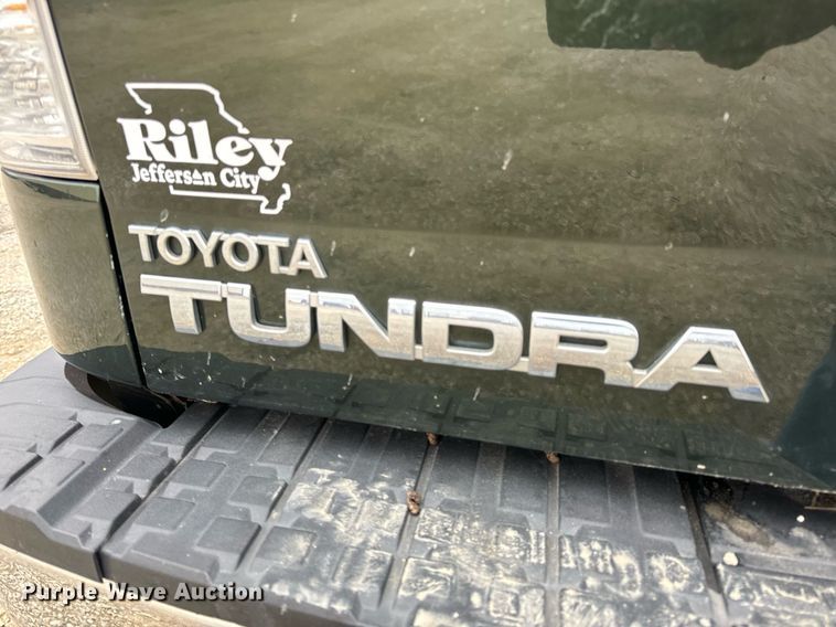 image for item NM9062 2010 Toyota Tundra  Double Cab pickup truck