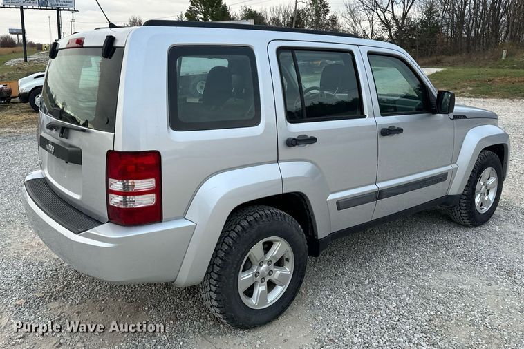 image for item NM9063 2012 Jeep Liberty  SUV