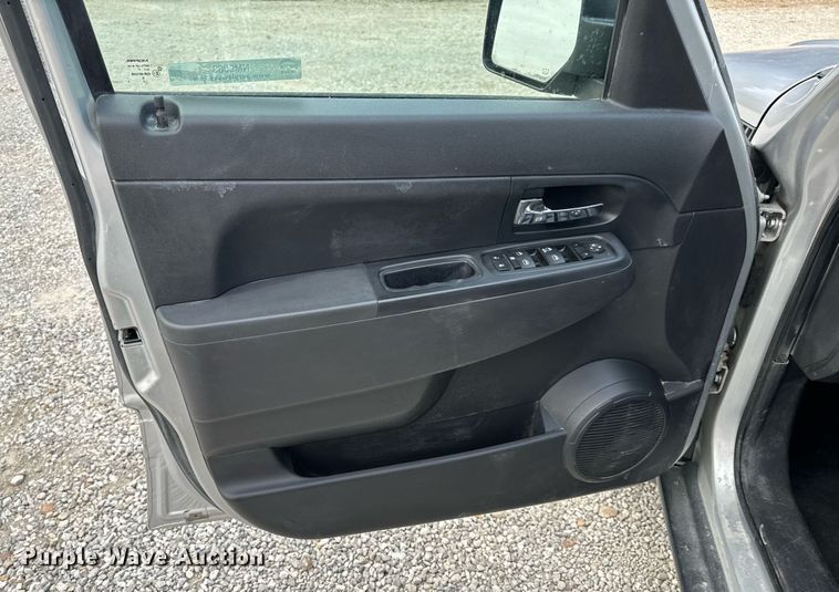 image for item NM9063 2012 Jeep Liberty  SUV