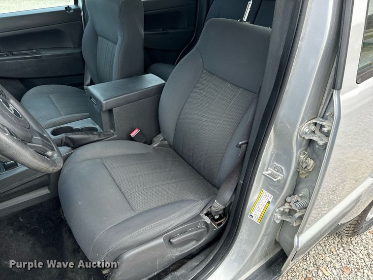 image for item NM9063 2012 Jeep Liberty  SUV