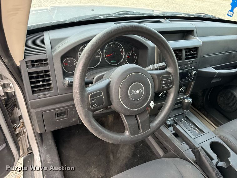 image for item NM9063 2012 Jeep Liberty  SUV