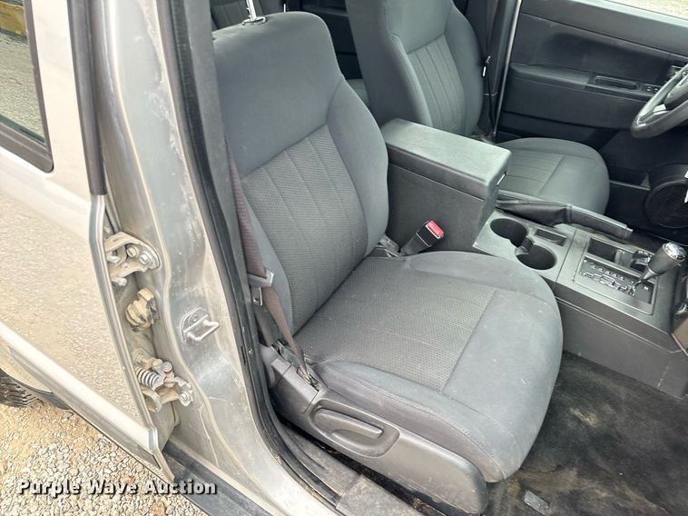 image for item NM9063 2012 Jeep Liberty  SUV