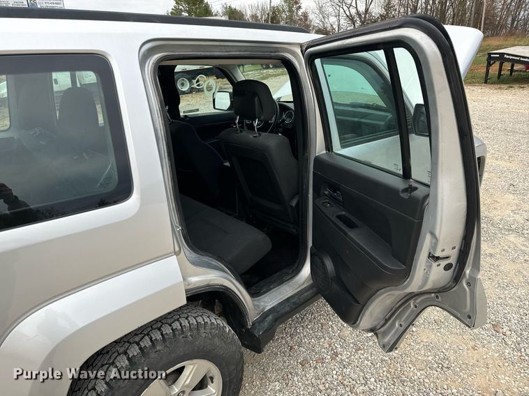 image for item NM9063 2012 Jeep Liberty  SUV