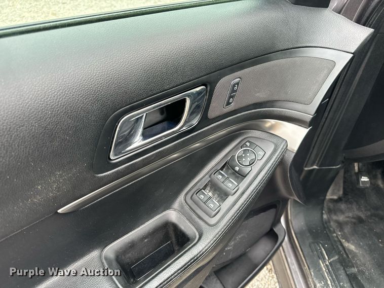 image for item NM9064 2019 Ford Explorer Police Interceptor  SUV