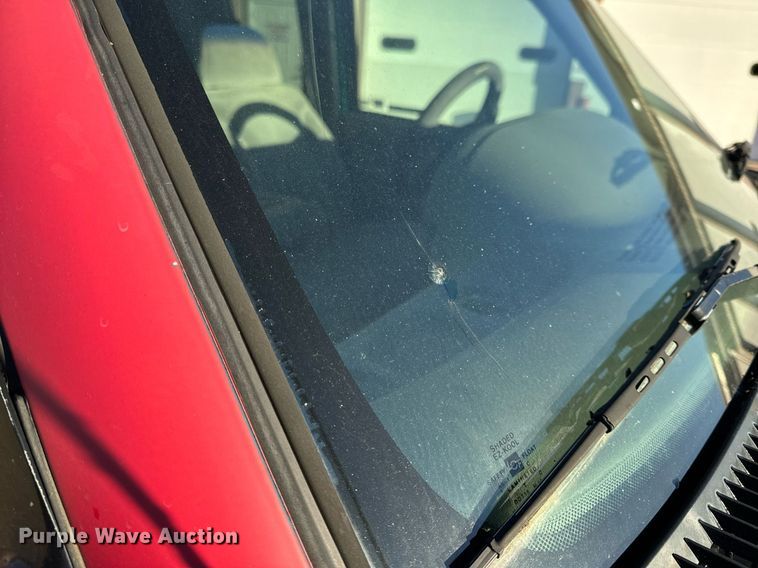 image for item NM9079 1996 Chevrolet Silverado 3500  Ext. Cab pickup truck cab and chassis