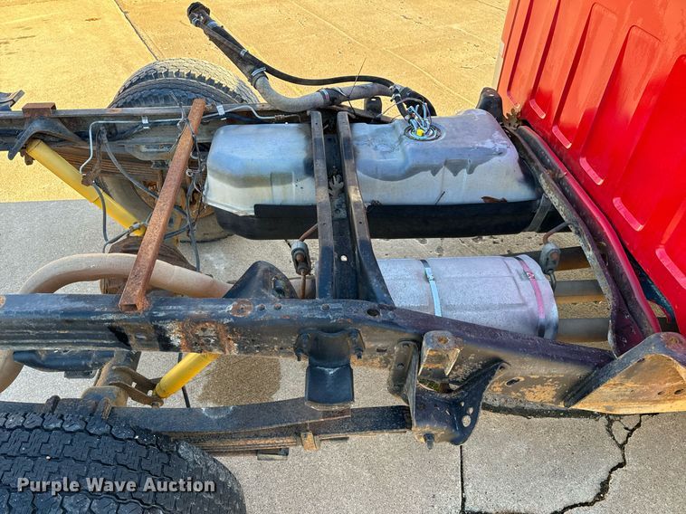 image for item NM9079 1996 Chevrolet Silverado 3500  Ext. Cab pickup truck cab and chassis