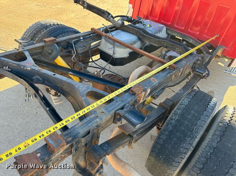 image for item NM9079 1996 Chevrolet Silverado 3500  Ext. Cab pickup truck cab and chassis