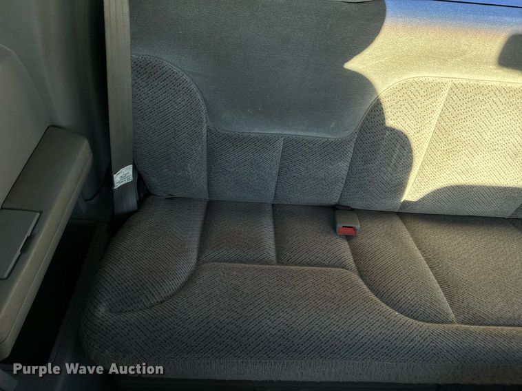 image for item NM9079 1996 Chevrolet Silverado 3500  Ext. Cab pickup truck cab and chassis