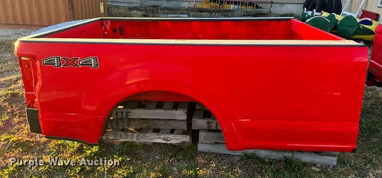 image for item NM9081 2022 Ford  pickup bed