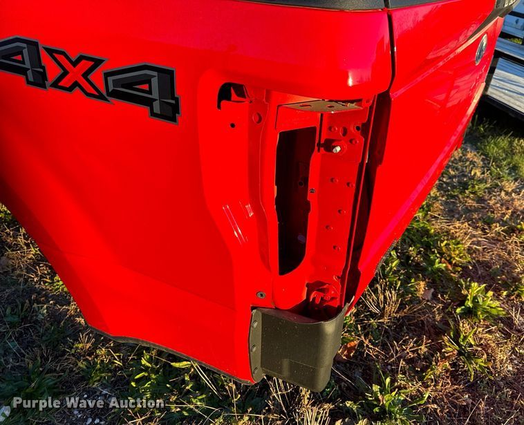 image for item NM9081 2022 Ford  pickup bed