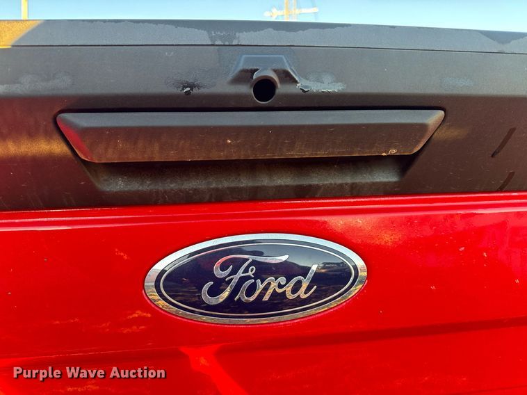 image for item NM9081 2022 Ford  pickup bed