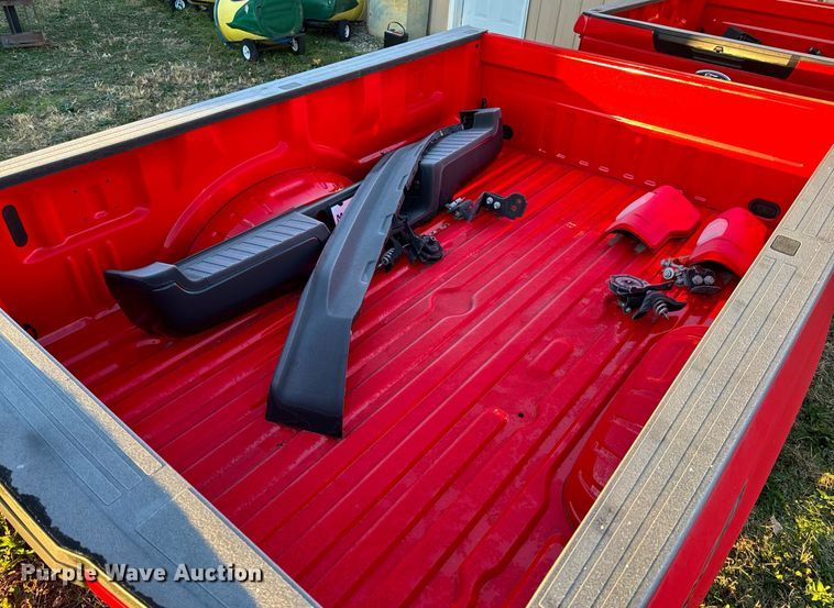 image for item NM9081 2022 Ford  pickup bed
