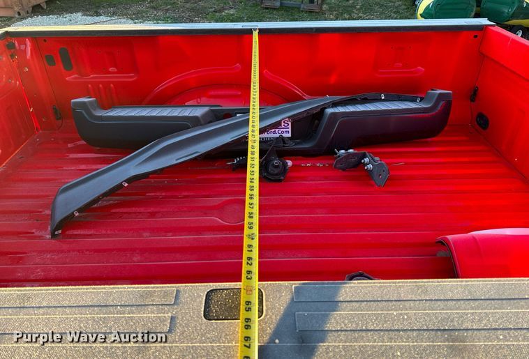 image for item NM9081 2022 Ford  pickup bed