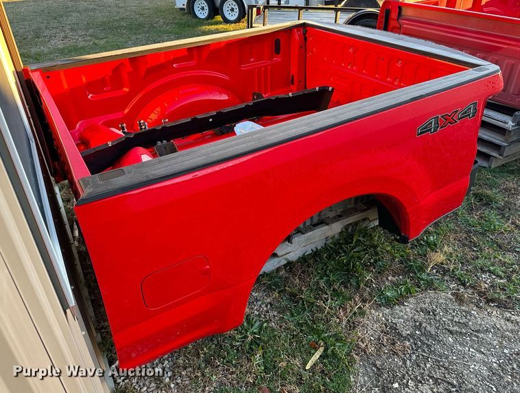 image for item NM9082 2022 Ford  pickup bed