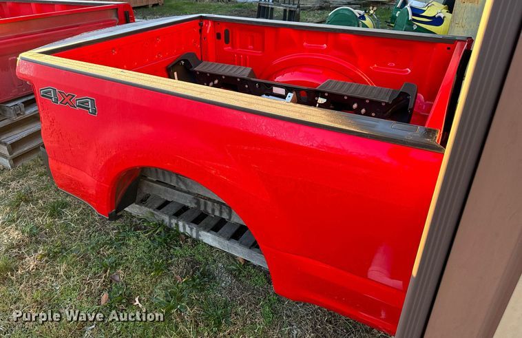 image for item NM9082 2022 Ford  pickup bed