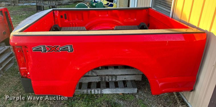 image for item NM9082 2022 Ford  pickup bed