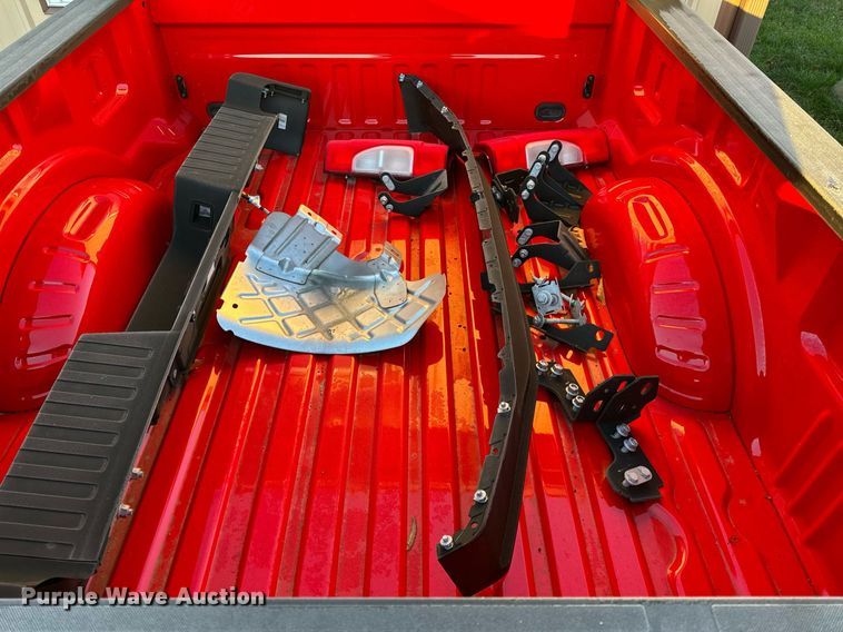 image for item NM9082 2022 Ford  pickup bed