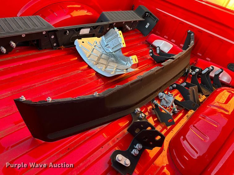 image for item NM9082 2022 Ford  pickup bed