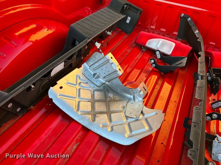 image for item NM9082 2022 Ford  pickup bed