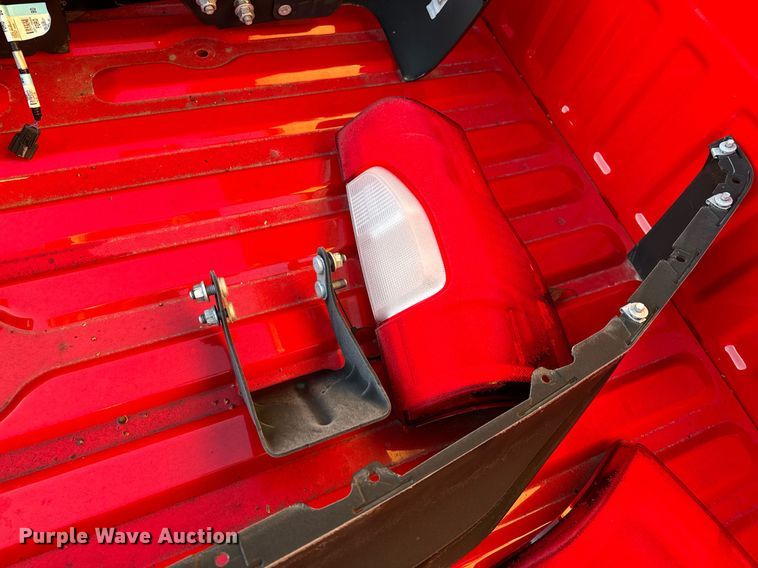 image for item NM9082 2022 Ford  pickup bed