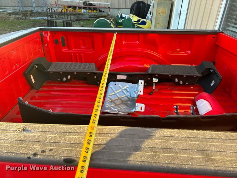 image for item NM9082 2022 Ford  pickup bed