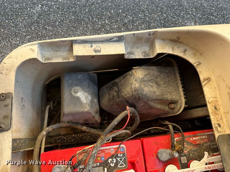 image for item NO9287 (2) EZ-GO golf carts