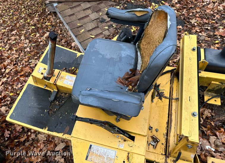 image for item NO9334 (3) Hustler Super Z ZTR mowers