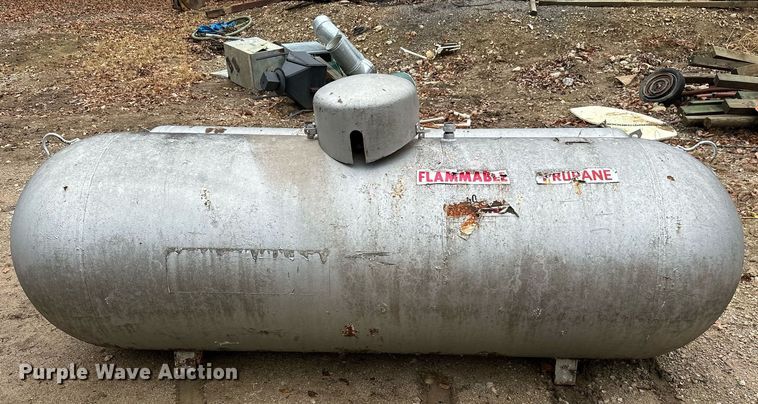 image for item NO9336 (2) propane tanks