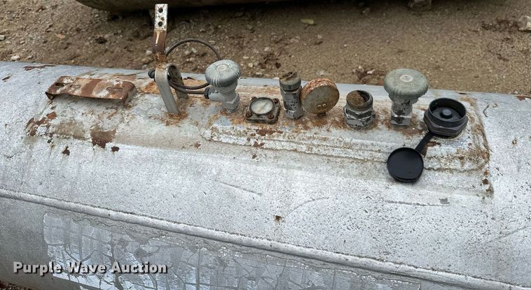 image for item NO9336 (2) propane tanks