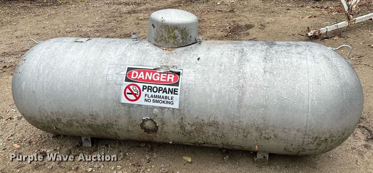 image for item NO9336 (2) propane tanks