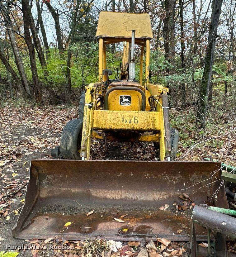 image for item NO9340 1981 John Deere 300BD  backhoe