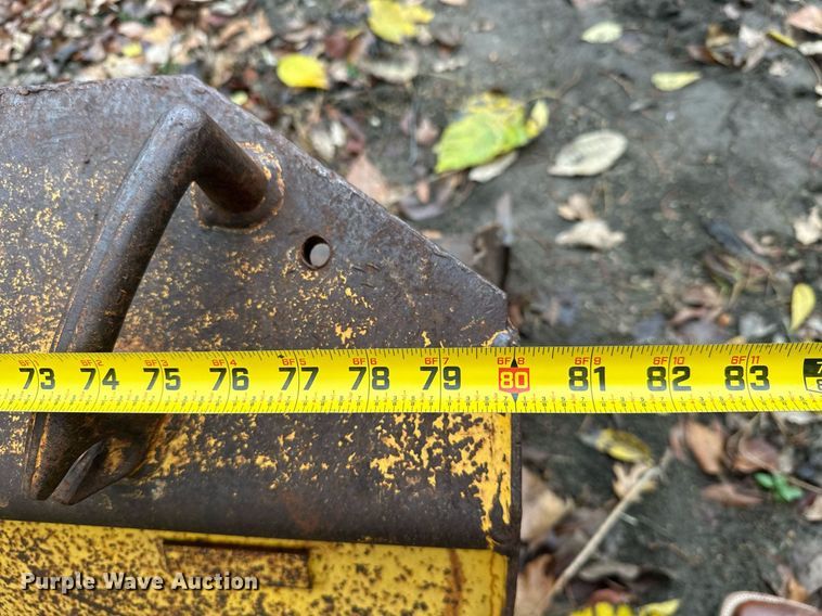 image for item NO9340 1981 John Deere 300BD  backhoe