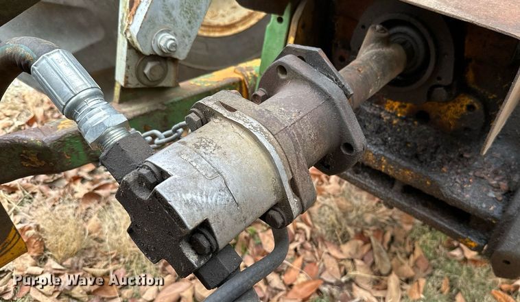 image for item NO9341 John Deere 301A  tractor