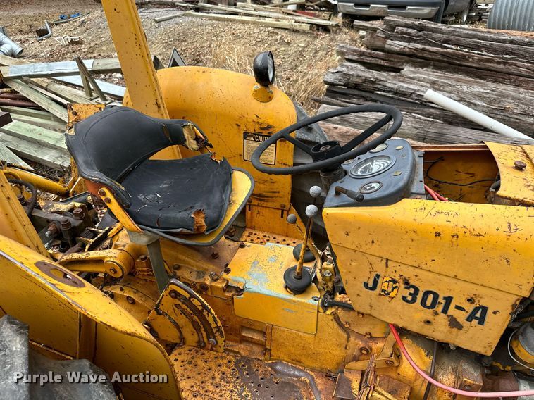 image for item NO9341 John Deere 301A  tractor
