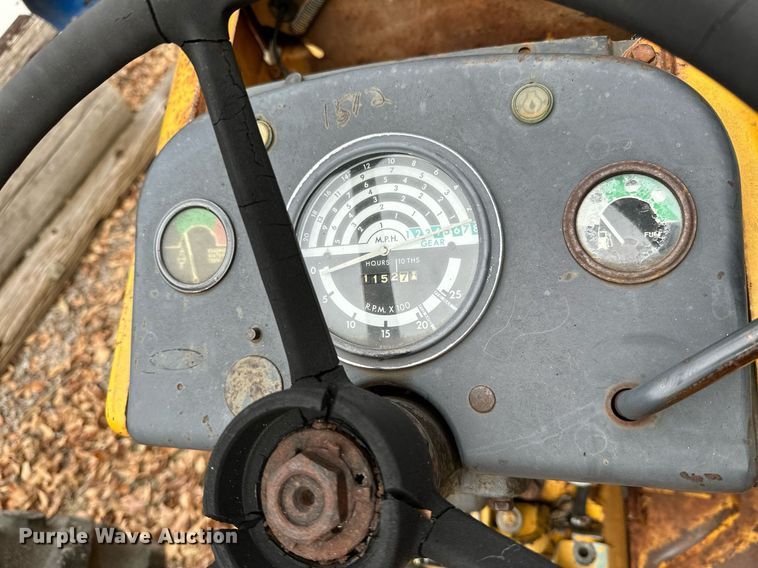 image for item NO9341 John Deere 301A  tractor