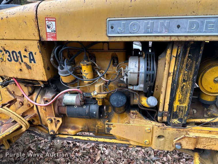 image for item NO9341 John Deere 301A  tractor