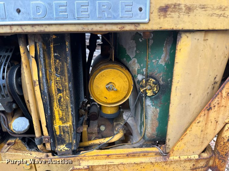 image for item NO9341 John Deere 301A  tractor