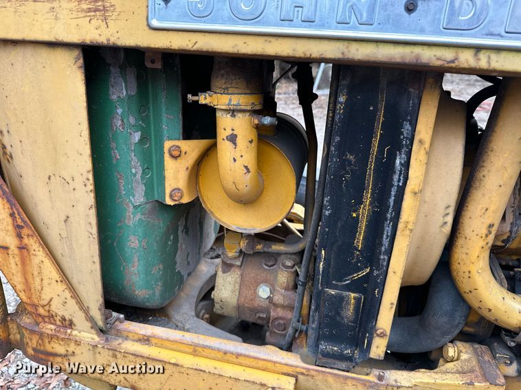 image for item NO9341 John Deere 301A  tractor