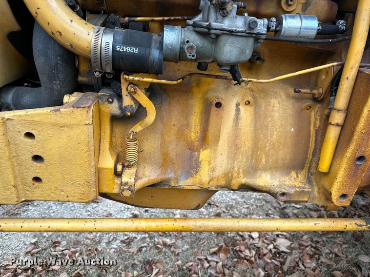 image for item NO9341 John Deere 301A  tractor