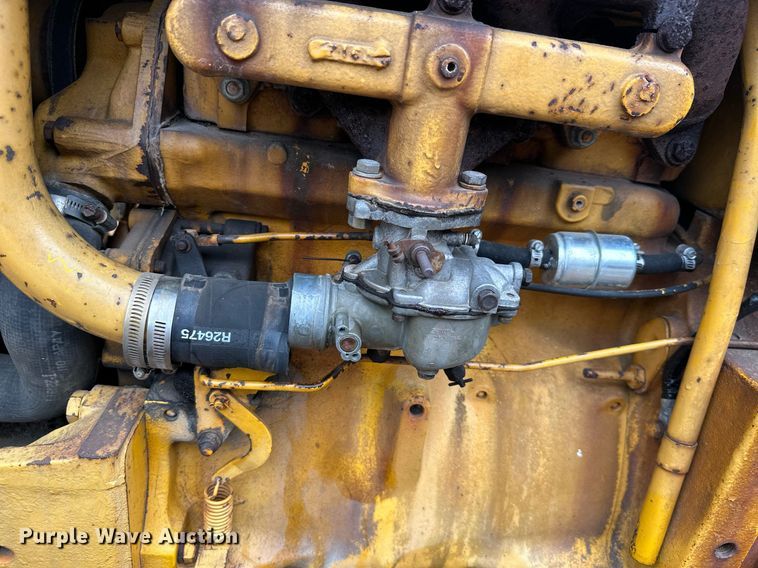 image for item NO9341 John Deere 301A  tractor