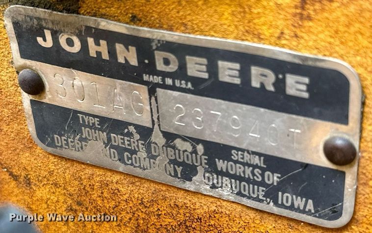 image for item NO9341 John Deere 301A  tractor