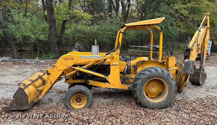 image for item NO9342 1980 John Deere 401C  backhoe