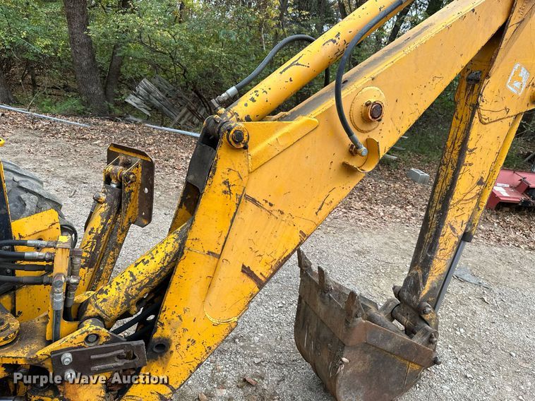 image for item NO9342 1980 John Deere 401C  backhoe