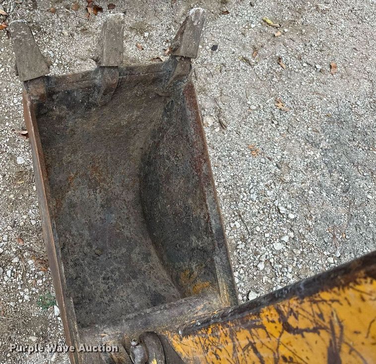 image for item NO9342 1980 John Deere 401C  backhoe