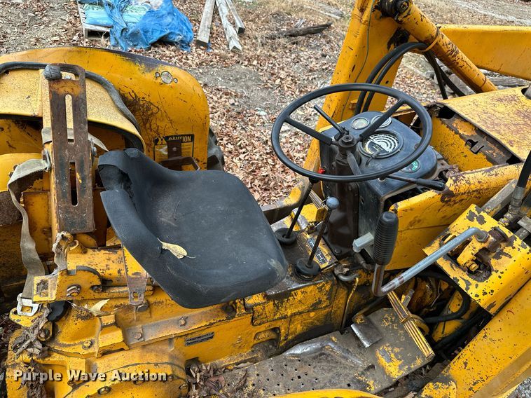 image for item NO9342 1980 John Deere 401C  backhoe