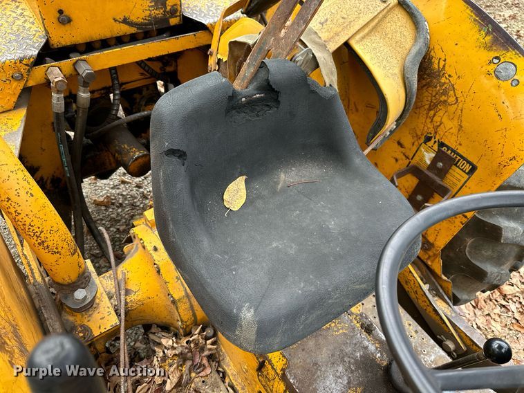 image for item NO9342 1980 John Deere 401C  backhoe