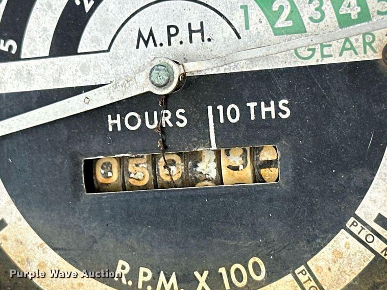 image for item NO9342 1980 John Deere 401C  backhoe