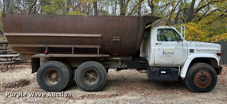 image for item NO9344 1974 Chevrolet C65  dump truck